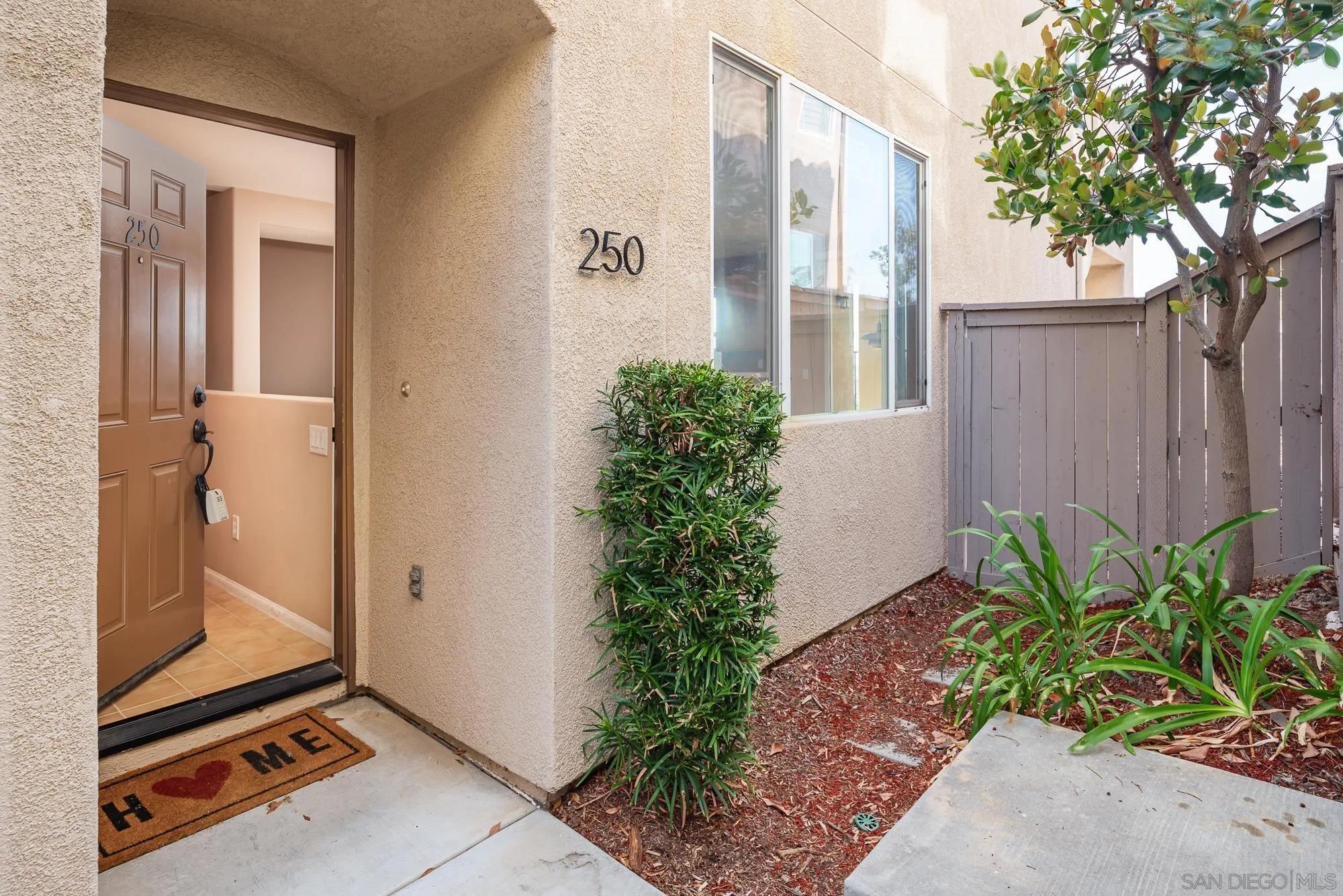 250 Aurora Ave, San Marcos Ca 92078 | Townhouse 1