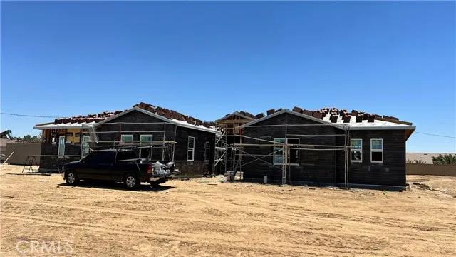 12958 Davona Dale Road, Apple Valley Ca 92308 | Detached 1