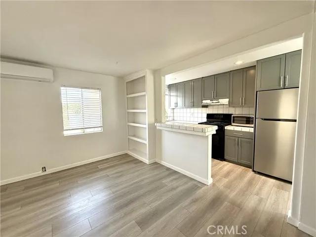 5161 Clinton, Los Angeles Ca 90004 | All Other Attached 6