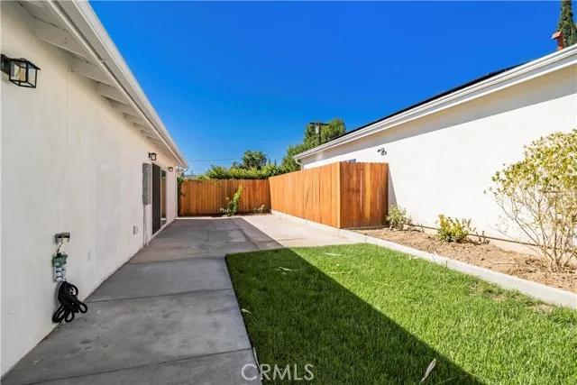 22655 Strathern Street, Canoga Park Ca 91304 | Detached 36