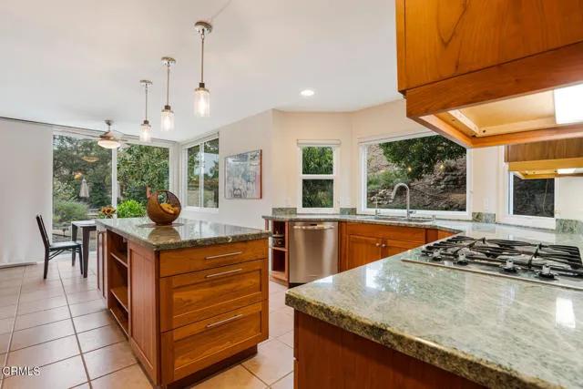 242 Fox Ridge Drive, Westlake Village Ca 91361 | Detached 13