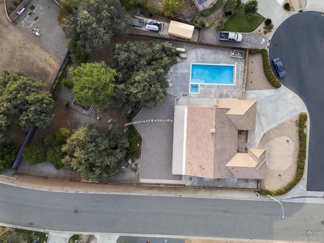 23423 Nightsky Road, Ramona Ca 92065 | Detached 38