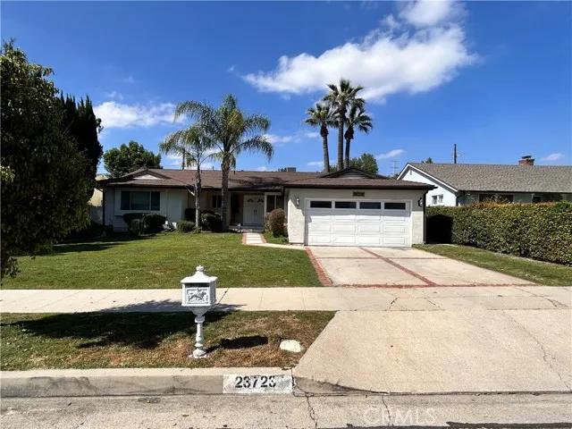 23723 Oxnard Street, Woodland Hills Ca 91367 | Detached 35