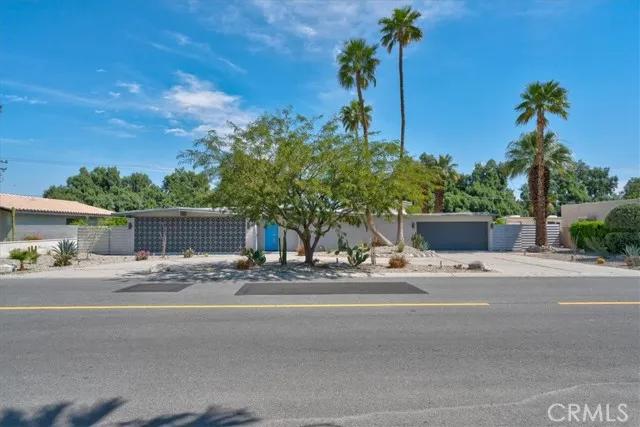 2922 N Farrell Drive, Palm Springs Ca 92262 | Detached 42