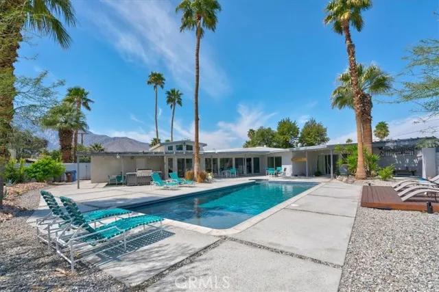 2922 N Farrell Drive, Palm Springs Ca 92262 | Detached 36