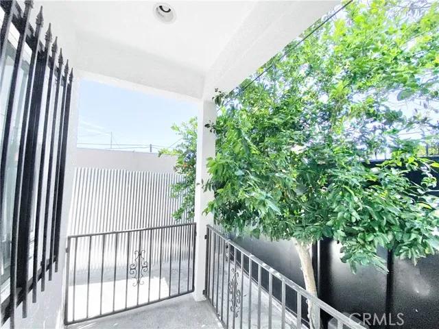 4872 Compton Avenue, Los Angeles Ca 90011 | Detached 10