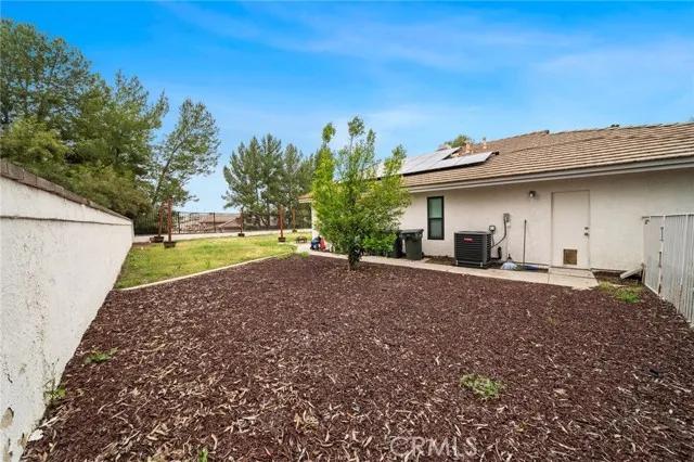 42225 Humber Drive, Temecula Ca 92591 | Detached 32