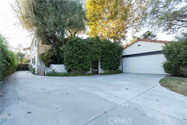 560 S. Greenwood Ave., San Marino Ca 91108 | Detached 38