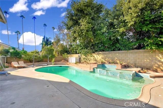 1035 Baseline Road, La Verne Ca 91750 | Detached 30