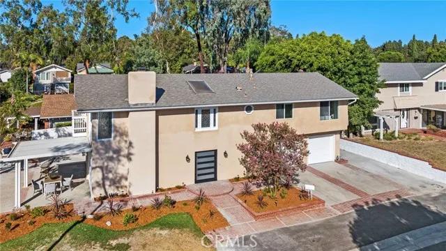 22715 Islamare Lane, Lake Forest Ca 92630 | Detached 54