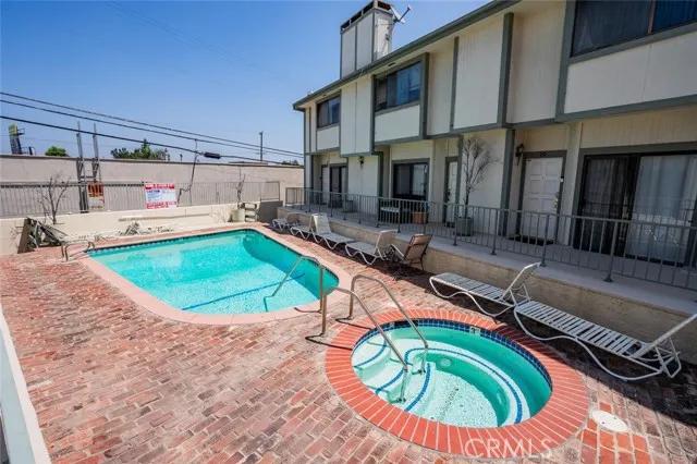 22865 Del Valle Street # 10, Woodland Hills Ca 91364 | All Other Attached 22