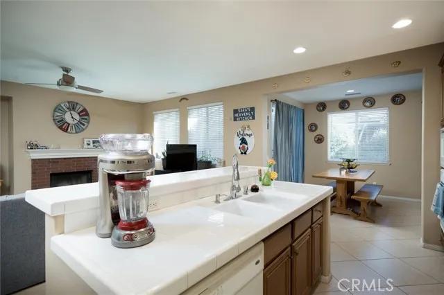 29095 Light Sails Court, Outside Of Usa Ca 92585 | Detached 6