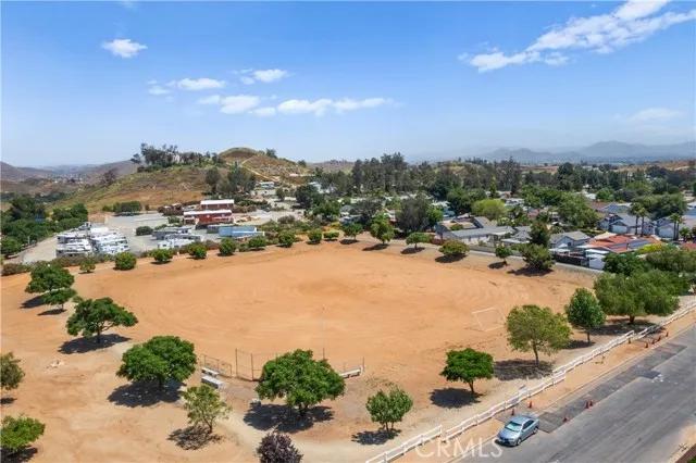 33467 Hidden Hollow Drive, Wildomar Ca 92595 | Detached 44