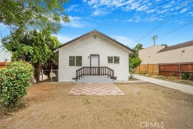 3987 N Mountain View Avenue, San Bernardino Ca 92405 | Detached 20