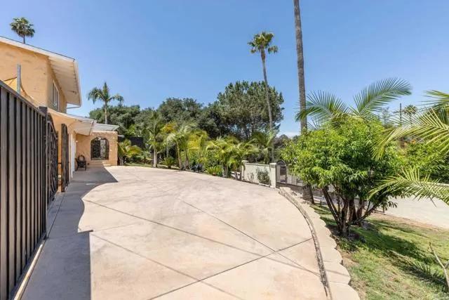 2167 Sunset Drive, Escondido Ca 92025 | Detached 21