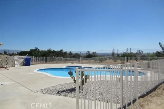 11604 Itoya Vista Street, Apple Valley Ca 92308 | Detached 26