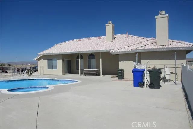 11604 Itoya Vista Street, Apple Valley Ca 92308 | Detached 30