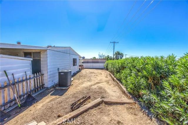 10255 Frontier Trail, Beaumont Ca 92223 | Manufactured Home 35