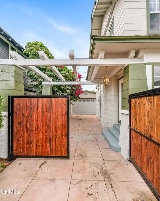 1633 Cimarron Street, Los Angeles Ca 90019 | Detached 38