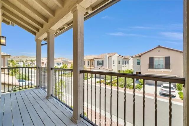 116 White Jasmie, Irvine Ca 92618 | Detached 32