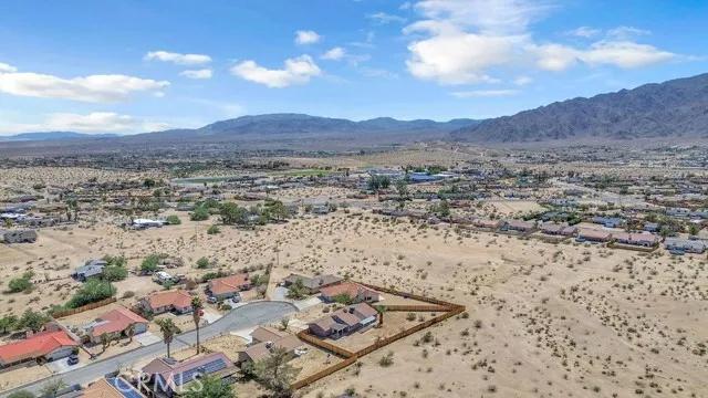 5780 Hall Lane, Twentynine Palms Ca 92277 | Detached 49