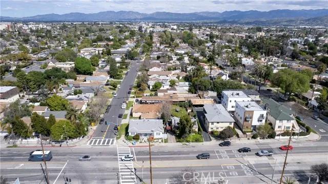 11649 Burbank Boulevard, North Hollywood Ca 91601 | Multi Family 7