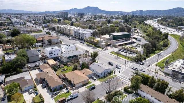 11649 Burbank Boulevard, North Hollywood Ca 91601 | Multi Family 9