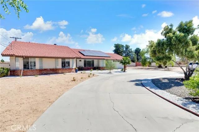 20086 Yucca Loma Road, Apple Valley Ca 92307 | Detached 1