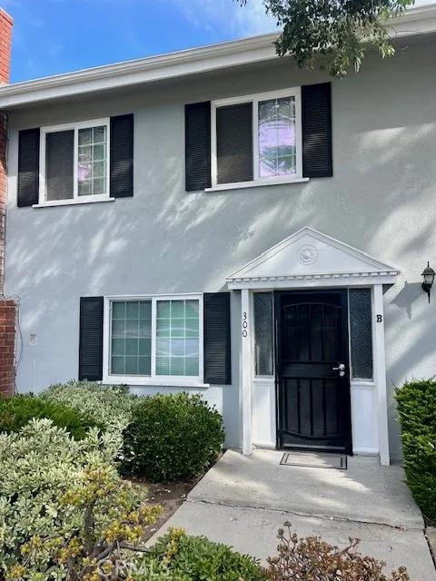 300 Santa Isabel Avenue # B, Costa Mesa Ca 92627 | Detached 0