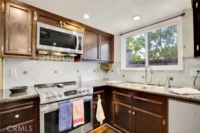 3451 Cerritos Avenue, Long Beach Ca 90807 | Townhouse 12