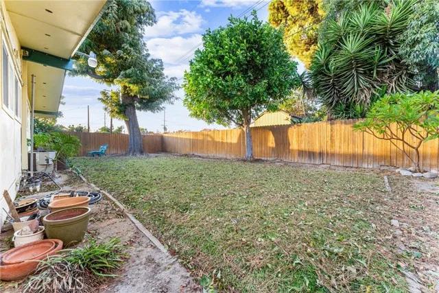 1413 W Colonial Avenue, Anaheim Ca 92802 | Detached 27