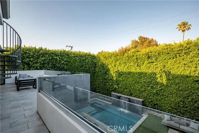 356 N Crescent Heights Boulevard, Los Angeles Ca 90048 | Detached 58