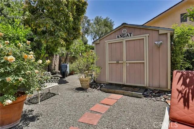 2010 E Foothill Drive, San Bernardino Ca 92404 | Detached 39