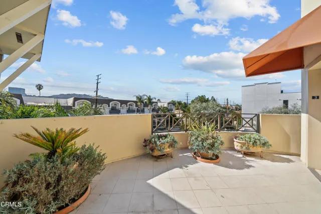 4400 Cartwright Avenue # 301, North Hollywood Ca 91602 | All Other Attached 33