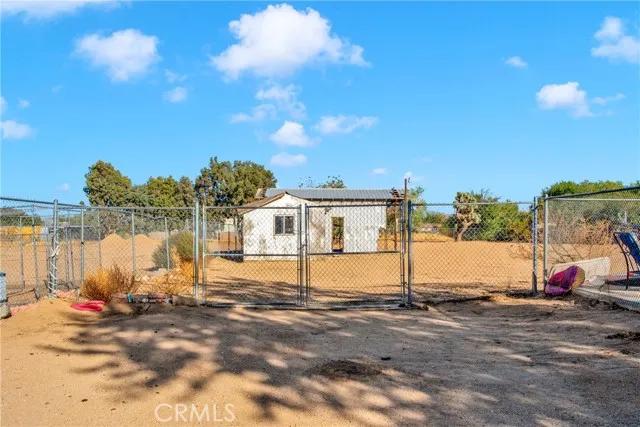 10977 Pinon Avenue, Hesperia Ca 92345 | Detached 40