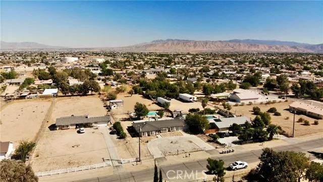 10977 Pinon Avenue, Hesperia Ca 92345 | Detached 47