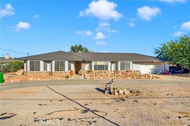 10977 Pinon Avenue, Hesperia Ca 92345 | Detached 1