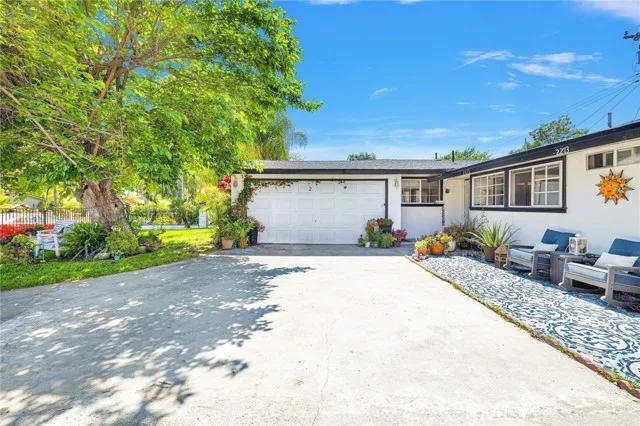 2273 Academy Avenue, Pomona Ca 91768 | Detached 3