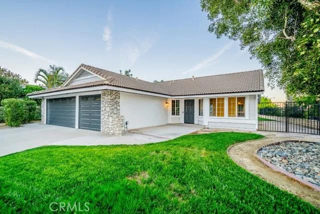 1405 Merganser Circle, Corona Ca 92882 | Detached 1