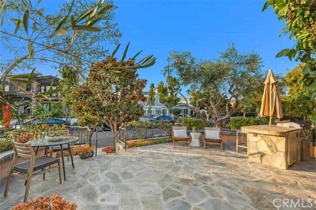 302 Larkspur Avenue, Corona Del Mar Ca 92625 | Detached 19