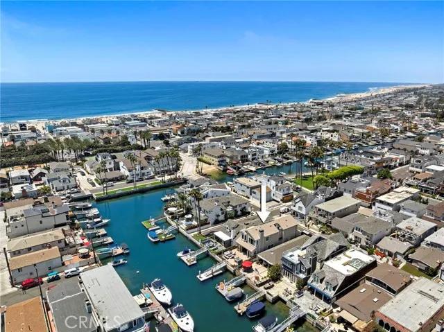 402 38th Street, Newport Beach Ca 92663 | Detached 17