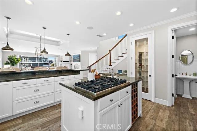 402 38th Street, Newport Beach Ca 92663 | Detached 6