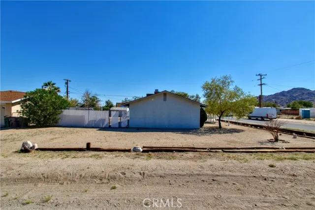 72162 Sullivan Road, Twentynine Palms Ca 92277 | Detached 22