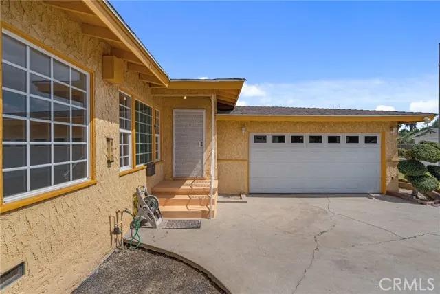 817 W Stockwell Street, Compton Ca 90222 | Detached 2