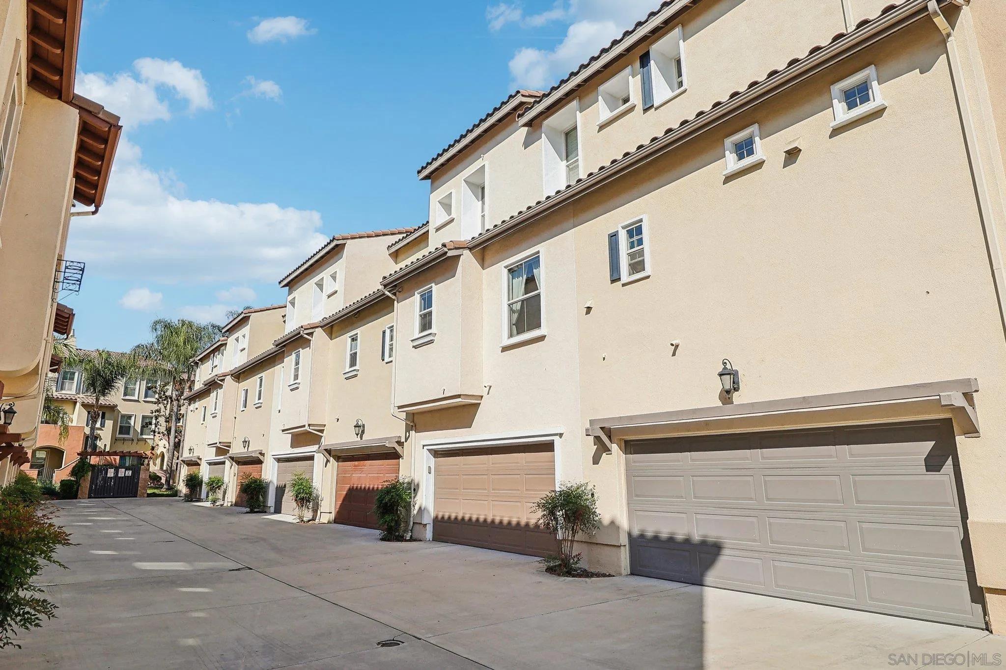 2452 Longstaff Court, San Marcos Ca 92078 | Townhouse 24