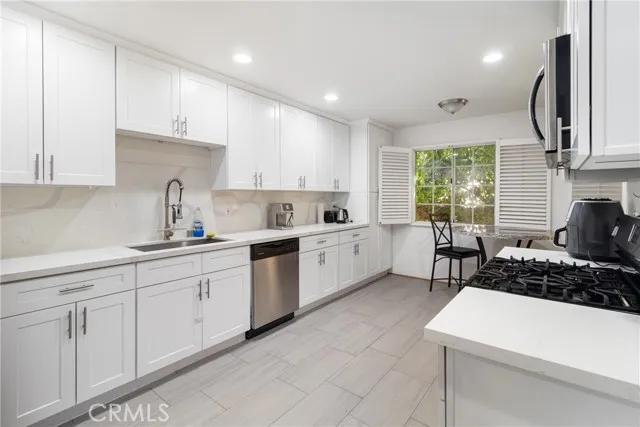 5200 White Oak Avenue # 75, Encino Ca 91316 | Townhouse 5