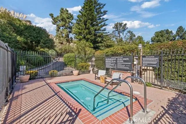 6736 Hillpark Drive # 102, Los Angeles Ca 90068 | Detached 34