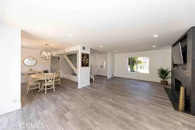 7501 Linley Lane, Canoga Park Ca 91304 | Detached 2