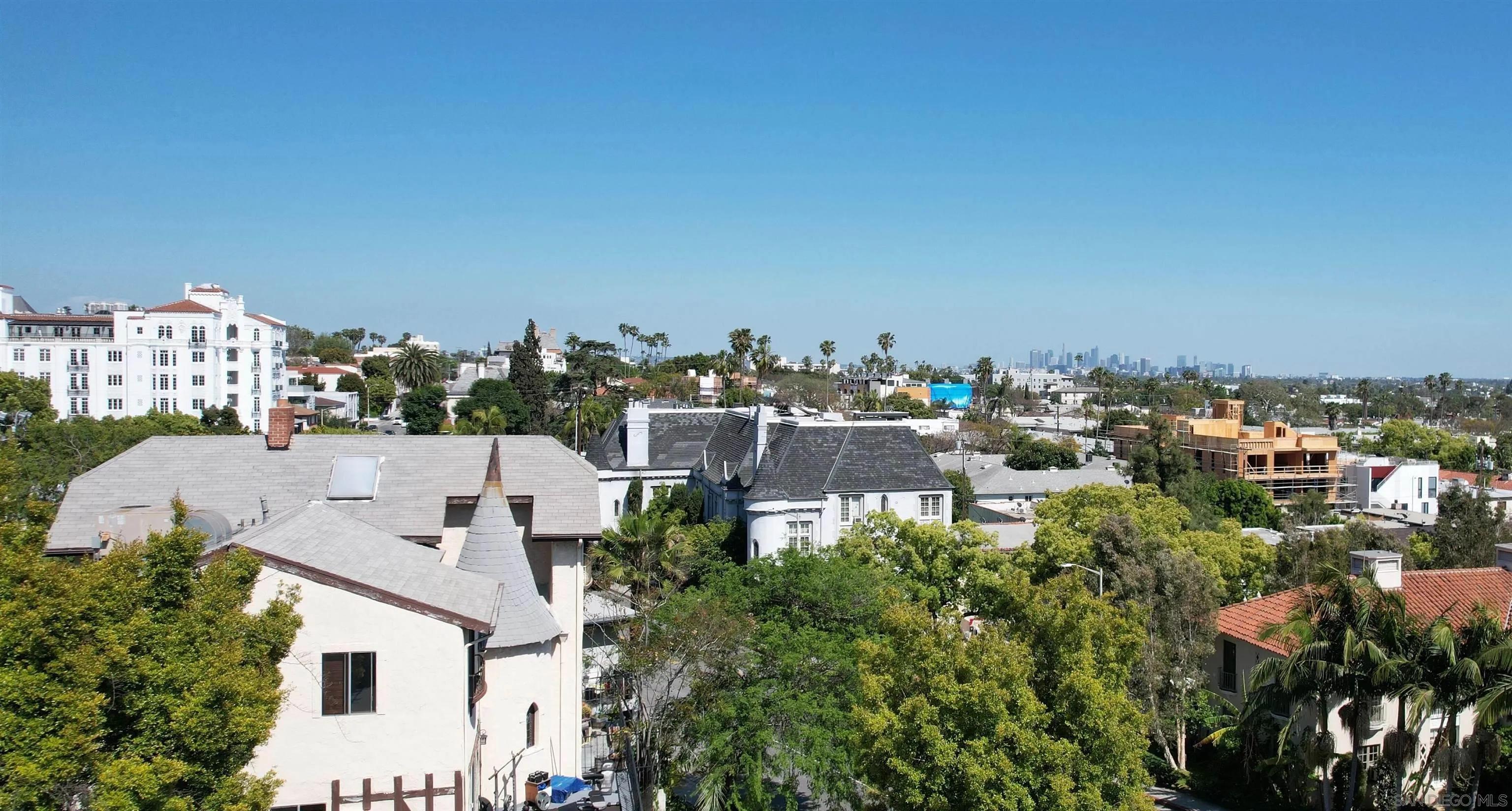 8400 De Longpre Ave # 215, West Hollywood Ca 90069 | All Other Attached 43