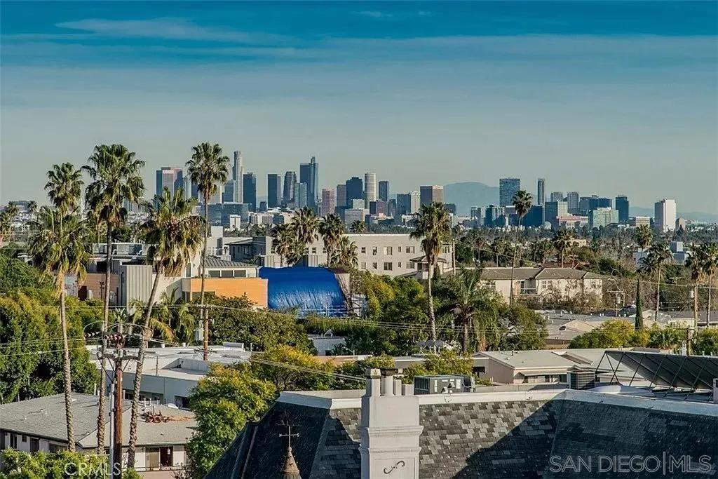 8400 De Longpre Ave # 215, West Hollywood Ca 90069 | All Other Attached 31